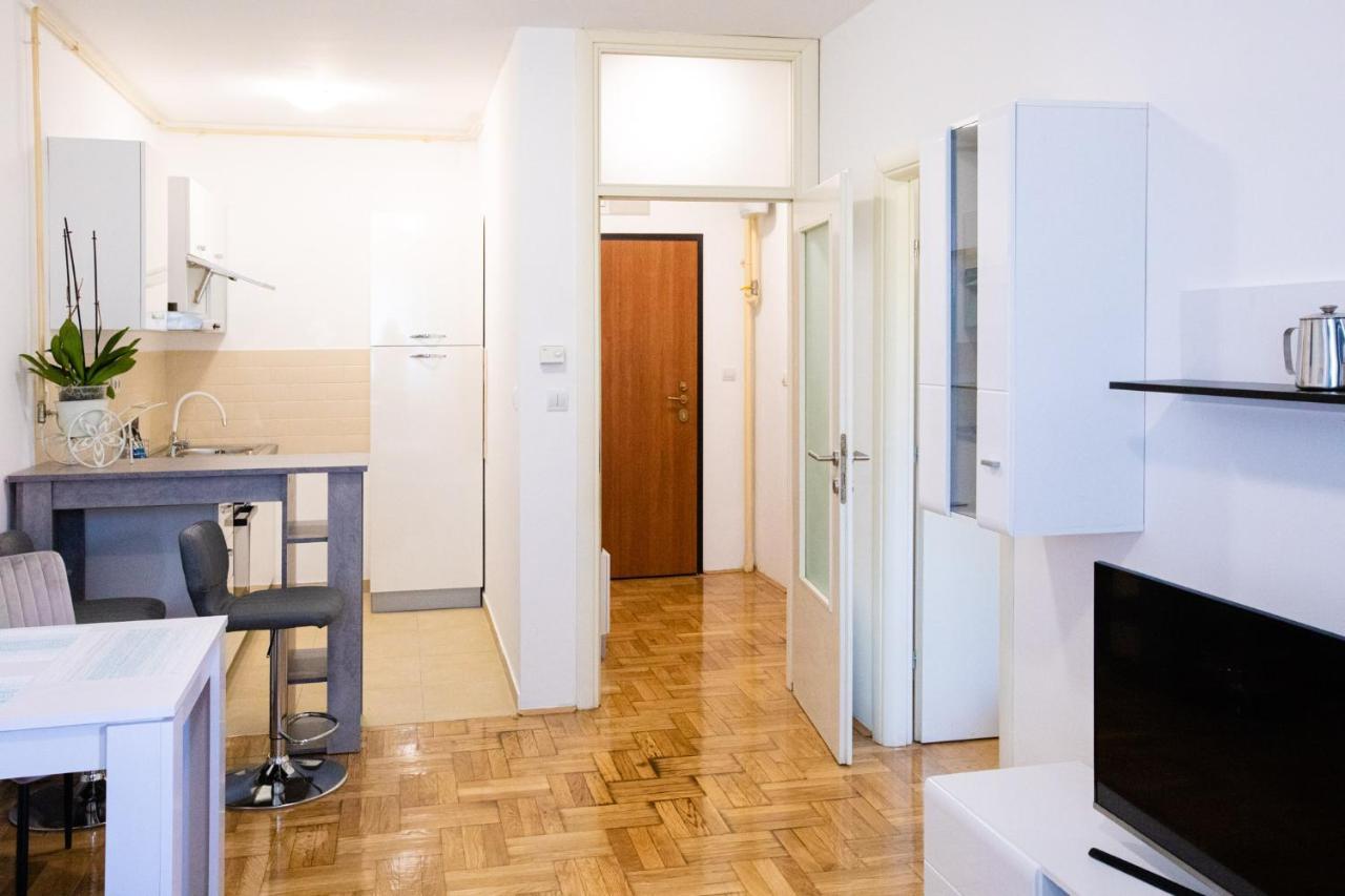 Apartmani 6M I M5 Zagreb Buitenkant foto